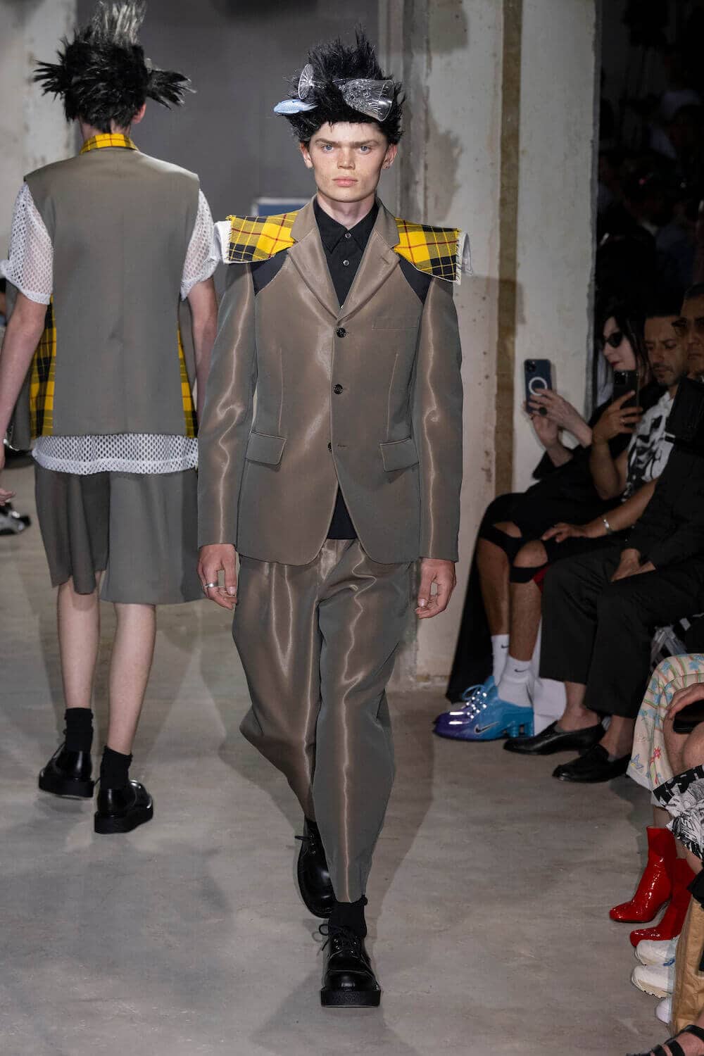 Comme Des Garçons Homme Plus: Menswear SS24 - 10 Magazine Comme Des Garçons Homme Plus: Menswear SS24 - 10 Magazine